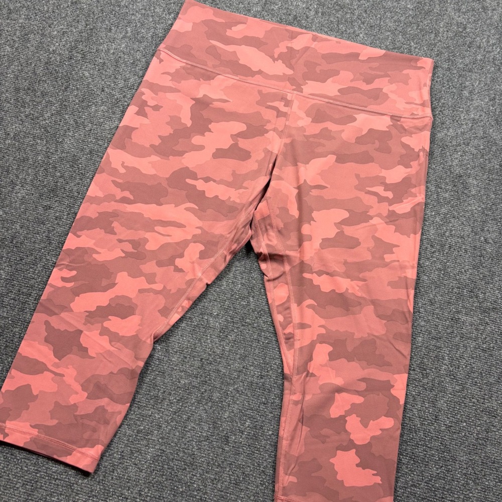 Lululemon‎ Align High Rise Crop Women Size 18 Pink Camo Leggings